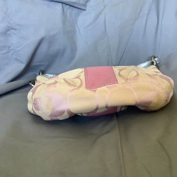 Coach Signature stripe pink Hobo - Picture 4 of 5
